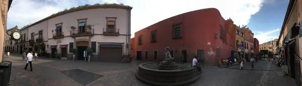 Queretaro, Queretaro, Meksika. 2017 yılı. Andador 5 de Mayo sıradan bir günde.