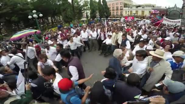 プエブラ プエブラ市メキシコ 2018 8000 人選挙不正疑惑のため状態の選挙をキャンセルする要求 到着の政治家 — ストック動画
