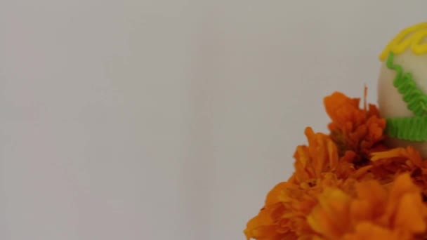 Autentyczny Czaszka Nad Cempasuchitl Kwiaty Dzień Zmarłych Meksyk — Wideo stockowe