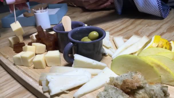 チーズを手に入れられない — ストック動画