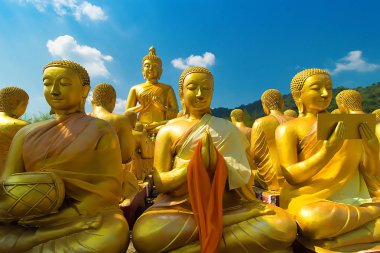 Buddhabucha Memorial Park Budist Tapınağı'nda Nakhon Nayok, Tayland.