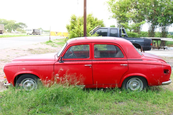 Аюттхая Таиланд Мая 2018 Года Peugeot 403 Красном Винтажном Автомобиле — стоковое фото