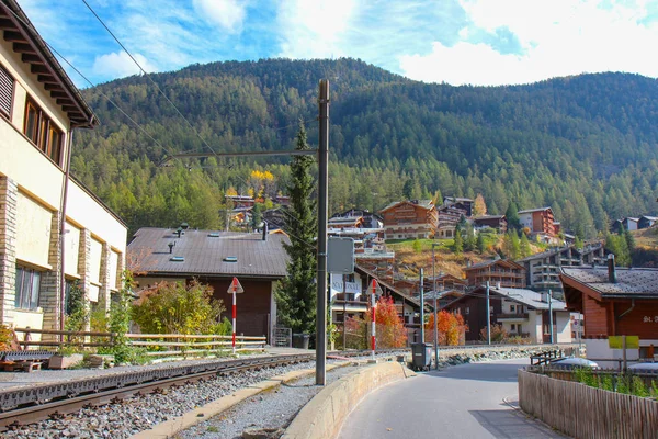 Grindelwald a aldeia turística — Fotografia de Stock