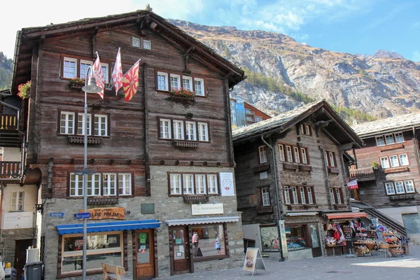 Grindelwald a turisztikai falu — Stock Fotó