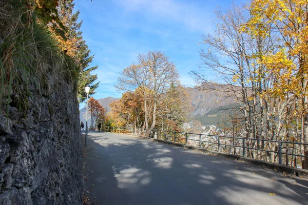 Belle vue sur le village alpin Eiger. pittoresque et magnifique — Photo