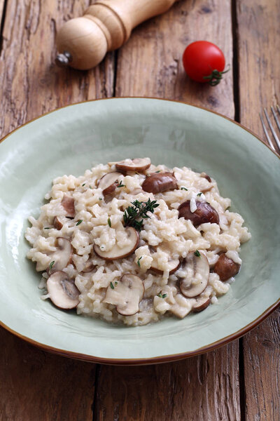 italian risotto with mushrooms background