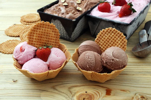 Delicious Ice Cream Handmade Kitchen Table Background — Stock Photo, Image