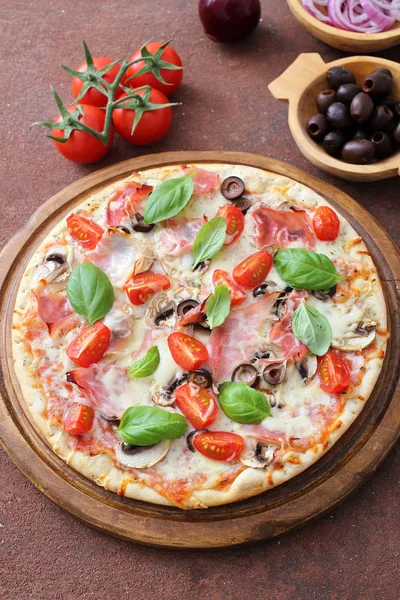 Fast Food Pizza Traditionnelle Diverses Saveurs — Photo