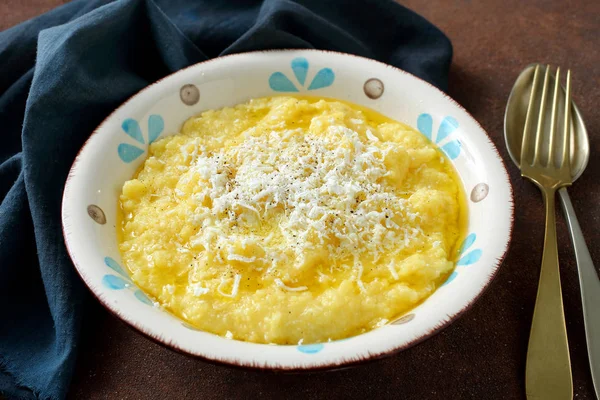 Πουρέ Πατάτας Τηγανητά Αυγά Και Τυρί — Φωτογραφία Αρχείου