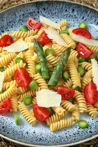 Macarrão Com Legumes Queijo — Fotografia de Stock