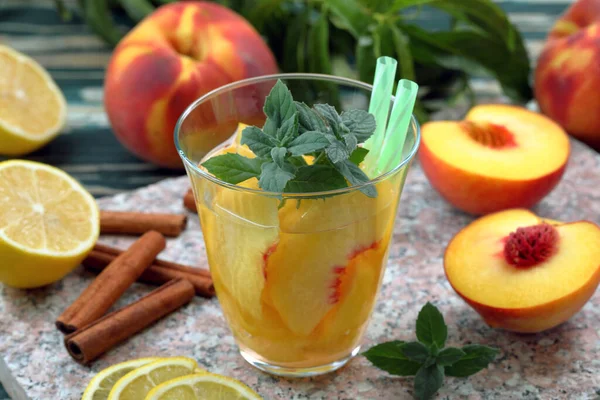 Beber Cóctel Frutas Melocotón Vaso — Foto de Stock