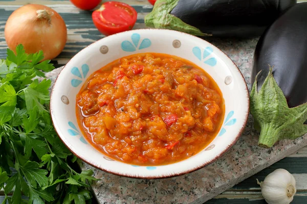 Ensalada Berenjena Con Cebolla Tomate — Foto de Stock