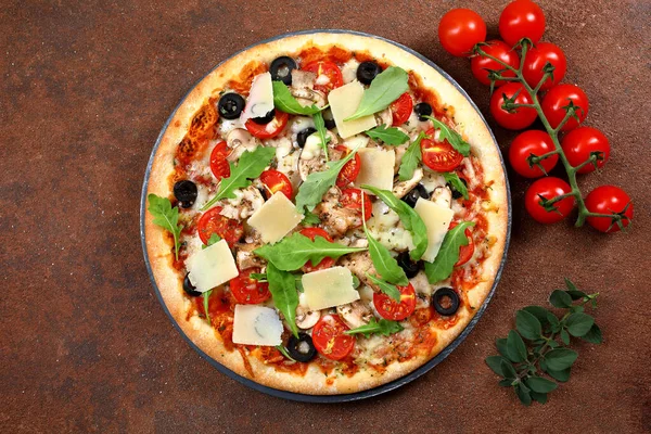 Leckere Pizza Von Oben Leckere Pizza Mit Zutaten Hintergrund — Stockfoto