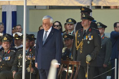 Alexandroupoli, Yunanistan-Mayıs 14, 2018:Greek Başkan Prokopis Pavlopoulos. Selebration Dedeağaç Bağımsızlık günü geçit.  