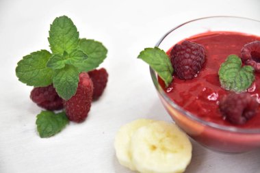 Ahududu smoothies, sanat yumuşak odak