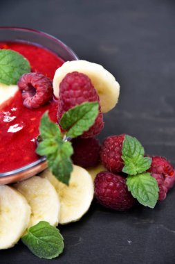 Ahududu smoothies, sanat yumuşak odak
