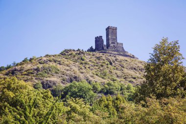 Hazmburk kale Çek Orta dağlarda