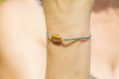 El ile küçük moda bilezik