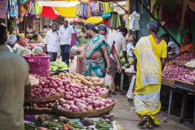 Udaipur, Rajasthan, Hindistan, 31 Ocak 2018: Sebze sellet genel city Market