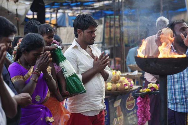 Tiruvannamalai Штаті Таміл Наду Індія Січня 2018 Люди Молився Перед — стокове фото
