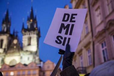 Prag Eski Şehir Meydanı, Prague, Çek Cumhuriyeti, 17 Kasım 2018: siyasi gösteri