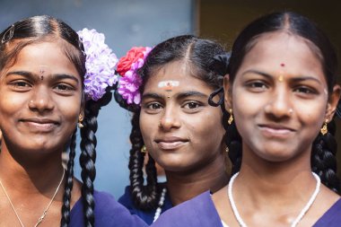 Arunachala, Tiruvannamalai, Tamil Nadu Hindistan, 30 Ocak 2018: Devlet Okulu öğrenci kızlar