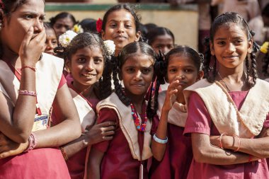 Arunachala, Tiruvannamalai, Tamil Nadu Hindistan, 30 Ocak 2018: Devlet Okulu öğrenci kızlar
