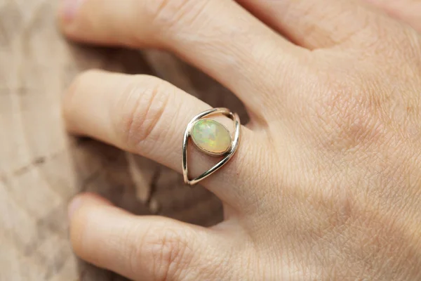 Silver Ring Opal Gemstone Caboshon Female Hand — Stock Photo, Image