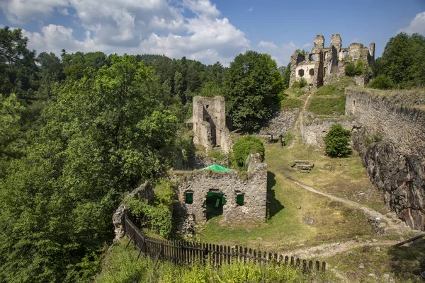 Divci Kamen Trisov Tjeckien Utsikt Över Flickor Rock Ruin Ruin — Stockfoto