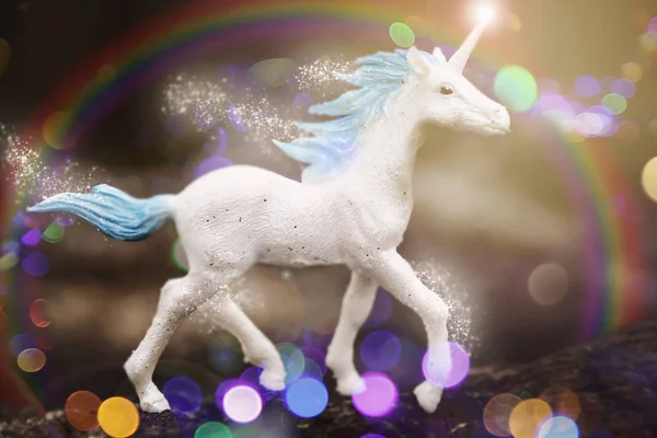 Carino Unicorno Che Cammina Nell Arcobaleno Scintillante — Foto Stock