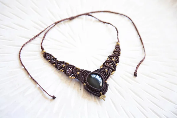 Técnica Macrame Collar Cuerda Encerada Con Obsidiana Piedras Preciosas — Foto de Stock