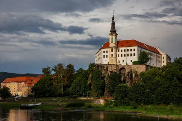 Zamek Decin Republice Czeskiej — Zdjęcie stockowe