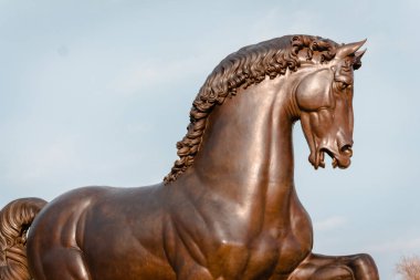 Amerikan Atı heykeli