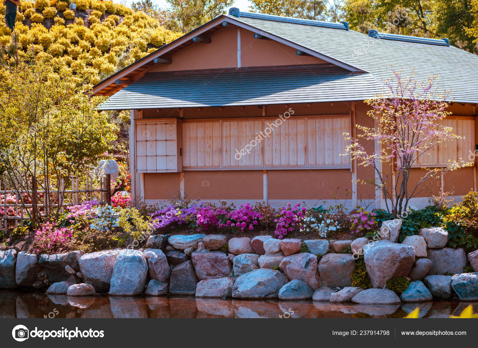 Tea House Frederik Meijer Gardens Grand Rapids Michigan Sunny