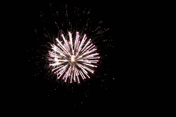 Fuegos Artificiales Blancos Aislados Explotando —  Fotos de Stock