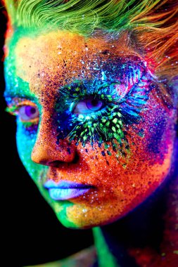 UV portre kadar kapatın 