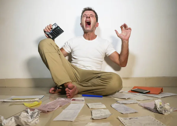 Young Desperate Crazy Stressed Man Screaming Worried Holding Calculator Accounting — Stock Photo, Image