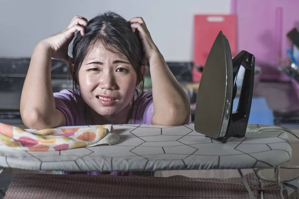 Retrato Joven Bastante Frustrado Estresado Mujer China Asiática Que Trabaja — Foto de Stock