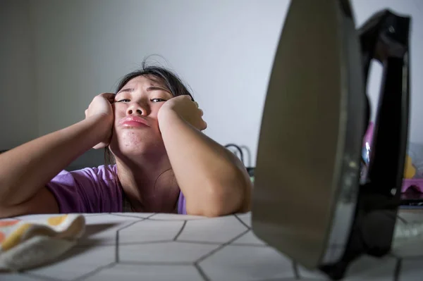 Retrato Joven Bastante Frustrado Estresado Mujer China Asiática Que Trabaja — Foto de Stock