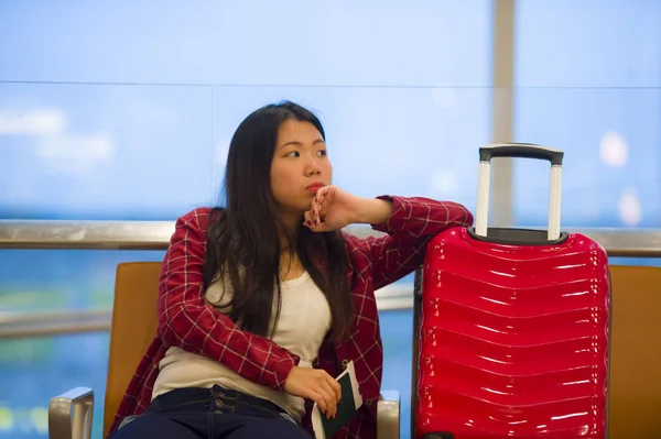 Lifestyle Portrait Young Pretty Asian Korean Tourist Woman Sitting Airport — Stock Photo, Image