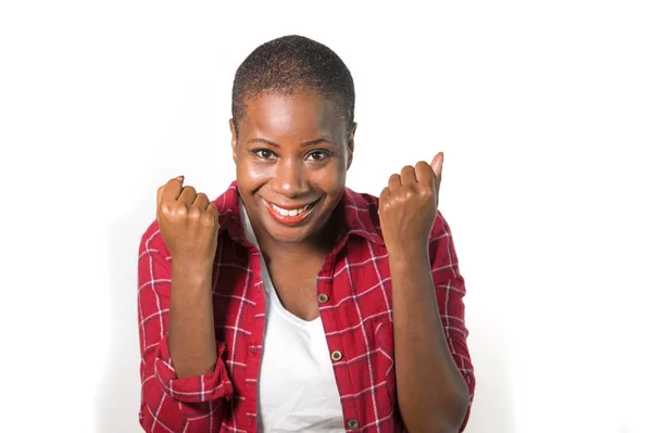 Estilo Vida Fresco Retrato Joven Atractiva Natural Mujer Afroamericana Negro — Foto de Stock