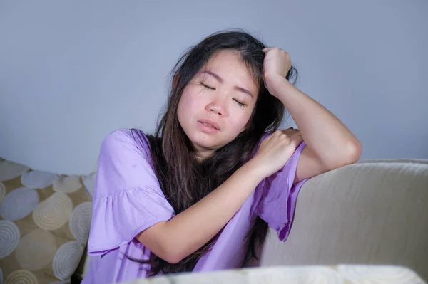 Estilo Vida Casa Retrato Jovem Triste Deprimido Asiático Coreano Mulher — Fotografia de Stock