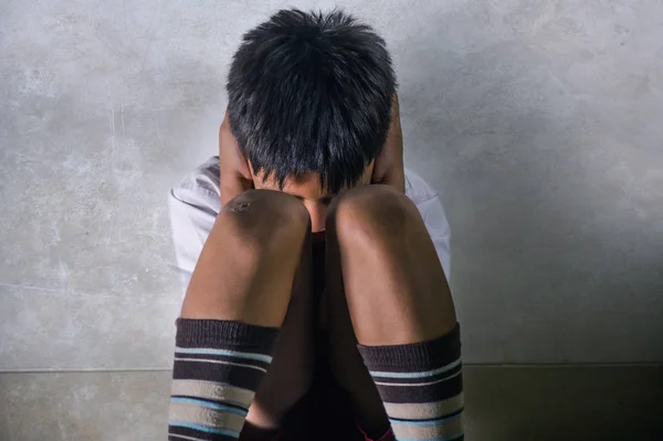 Lifestyle Dramatic Bullying Victim Portrait Young Sad Scared Hispanic Kid — Zdjęcie stockowe