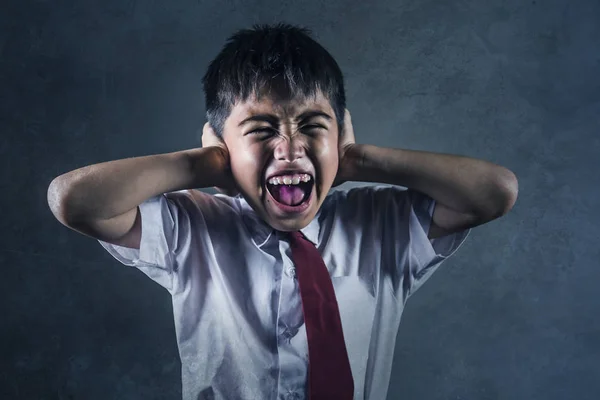 Dramatisches Porträt Eines Jungen Verzweifelten Und Missbrauchten Schülers Der Schreit — Stockfoto