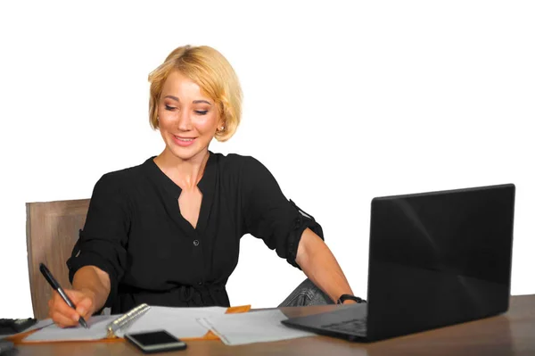 Office Vállalati Portré Fiatal Szép Boldog Üzletasszony Munka Nyugodt Laptop — Stock Fotó