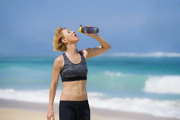 Young Happy Attractive Sport Runner Woman Drinking Water Bottle Isotonic — Stock Photo, Image