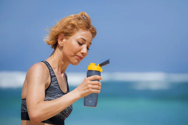 Young Happy Attractive Sport Runner Woman Drinking Water Bottle Isotonic — Stock Photo, Image