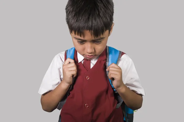 Criança Jovem Anos Idade Uniforme Escolar Saco Escolar Sentindo Triste — Fotografia de Stock