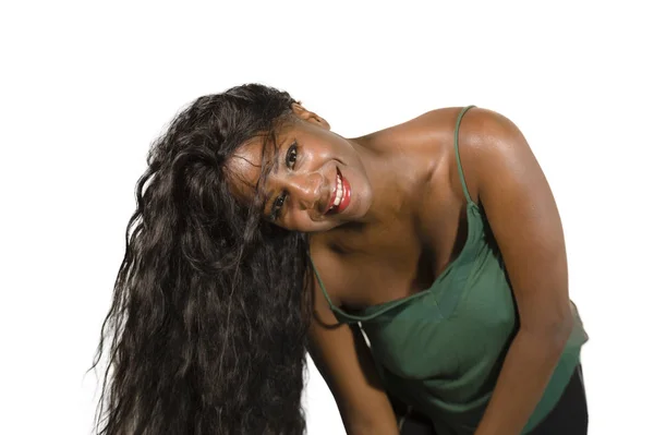 Retrato Fondo Aislado Joven Feliz Emocionado Negro Mujer Afroamericana Con — Foto de Stock