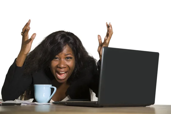 Jovem Deprimida Oprimida Negra Afro Americana Mulher Negócios Trabalhando Frustrado — Fotografia de Stock